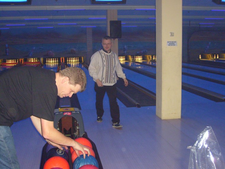 weihnachtsbowling_tischtennisabteilung_rhenannia_immendorf_2007_020.jpg